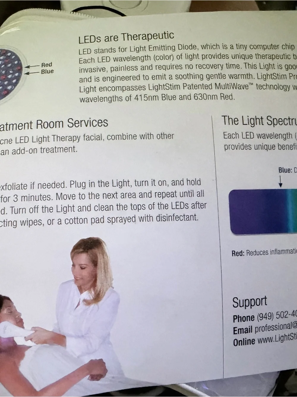 LightStim for Wrinkles LED Handheld Device - White with Pink Light